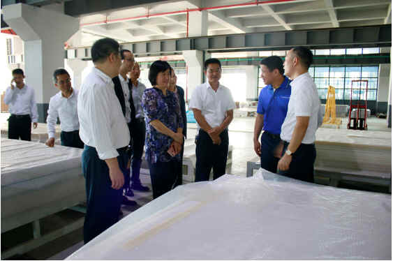 9efc85899d49be3c103a5d38481e699f.jpg 1317225.jpg