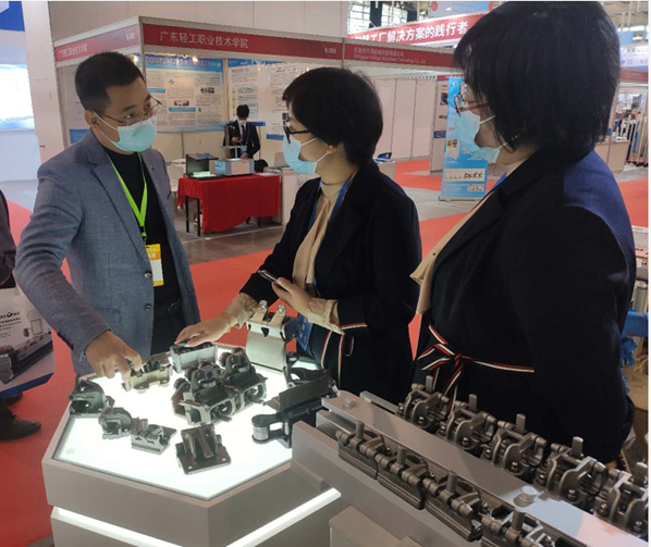 c02e49d2093681fa40f829acf08067e0.jpg 2020122403-9.jpg